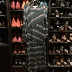 Striped long sleeve knit maxi dress